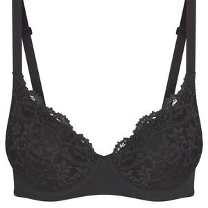 SKIMS Black Fits Everybody Lace Bra